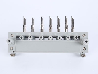 HH301三相國網(wǎng)PC背出線(xiàn)表座（165MM-孔距，七滑塊，M8-螺桿）